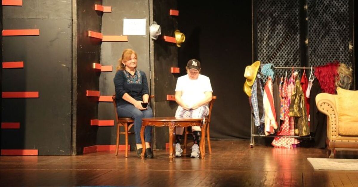 Gölcük Belediyesi’nin tiyatro kursunda kayıtlar başladı