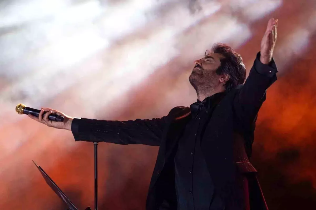 Mahsun Kırmızıgül, İEF’de 19 Yıl Sonra Sahne Aldı