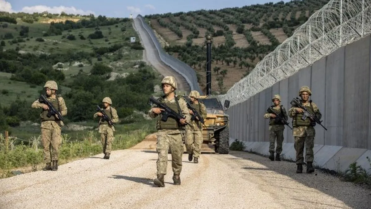 Yunanistan’a kaçarken yakalanan 3 terör şüphelisi tutuklandı