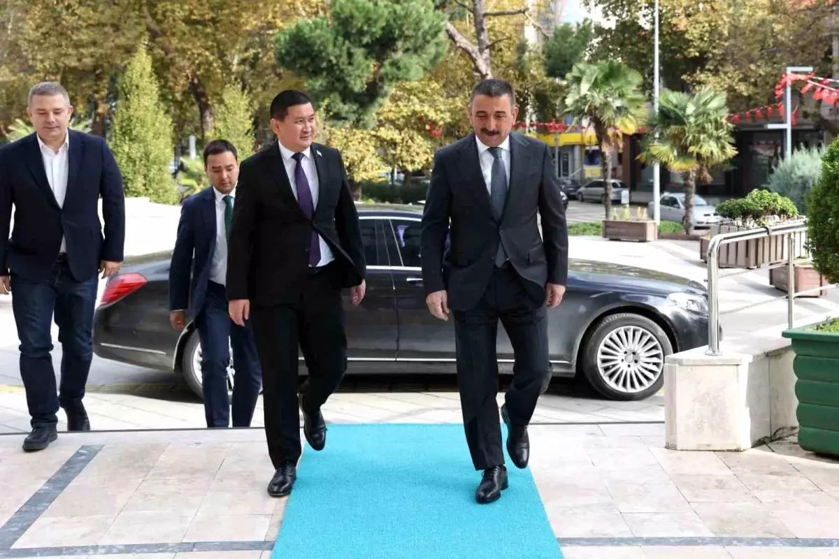 Kazakistan Başkonsolosu’ndan Ziyaret