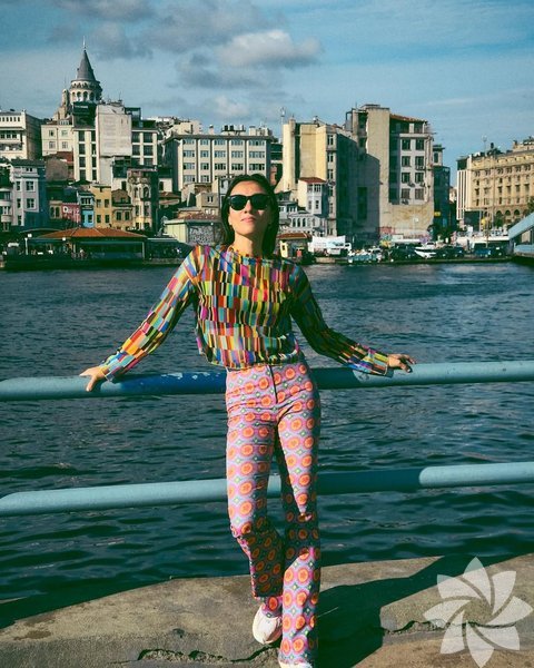 Merve Dizdar kimdir?