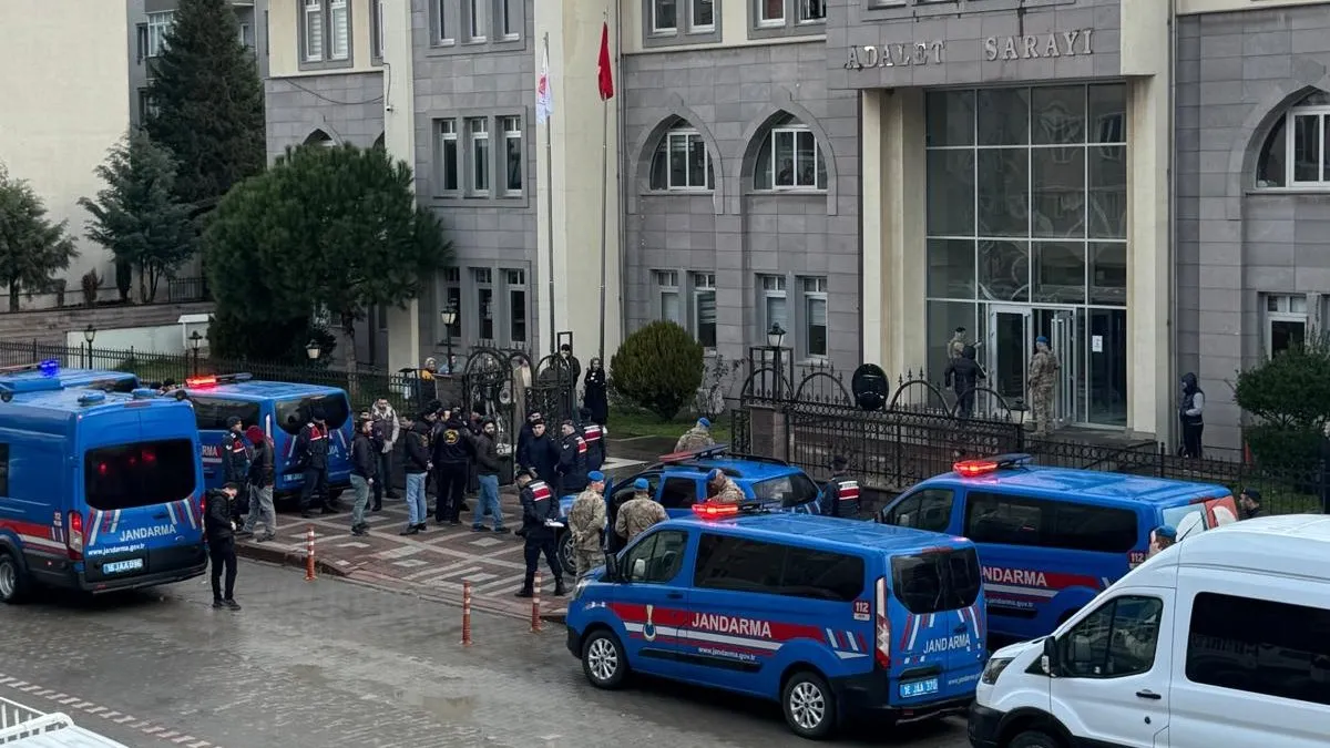 Nakil ve enerji kablosu hırsızlık çetesi üyeleri tutuklandı