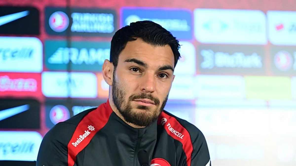 Kaan AyhanA Milli Takım kadrosundan çıkarıldı