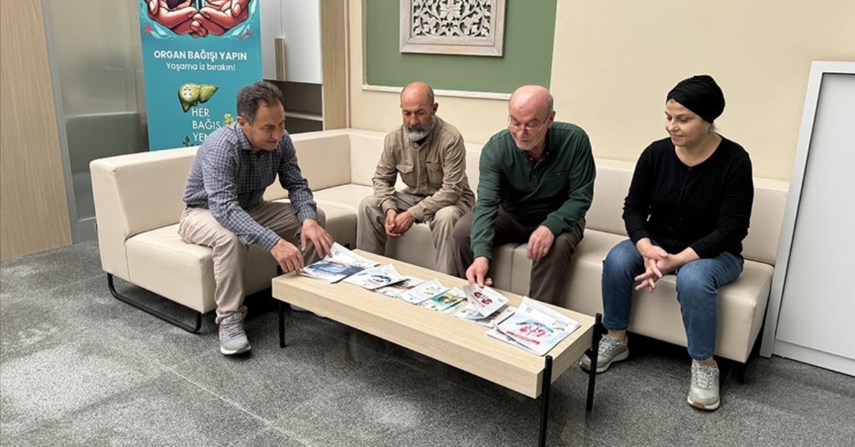 Sevdiklerini çapraz böbrek nakliyle hayata bağladılar