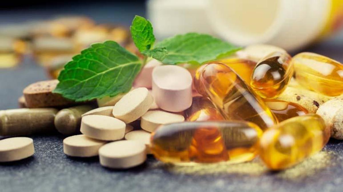 A,B,C,D,E ve K vitaminleri zarar verebilir! Bu vitaminleri aynı anda kullanmayın! Böbrek taşı riskini, kemik ağrılarını, kanda pıhtılaşmayı arttırıyor! İşte doz aşıldığında vitaminlerin zararları