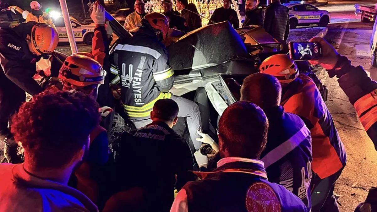 Erzurum’da freni tutmayan kamyonet 6 aracı biçti: 7 kişi yaralandı!