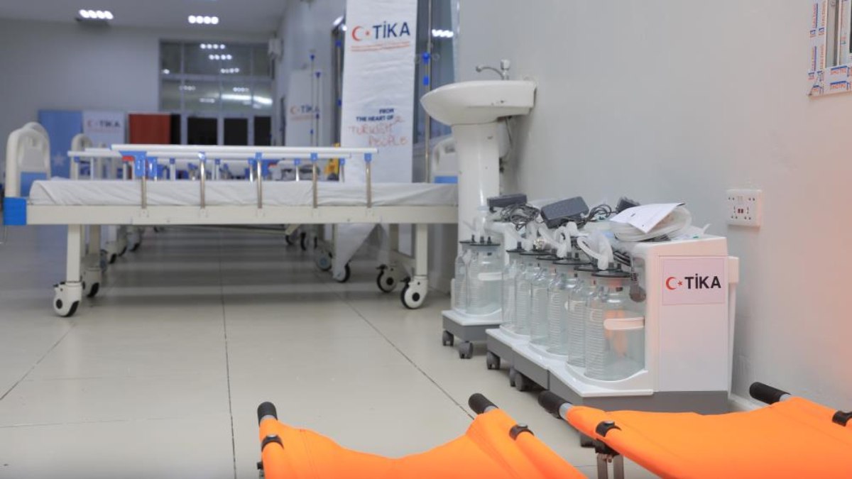 TİKA’dan Somali’de tıbbi ekipman desteği